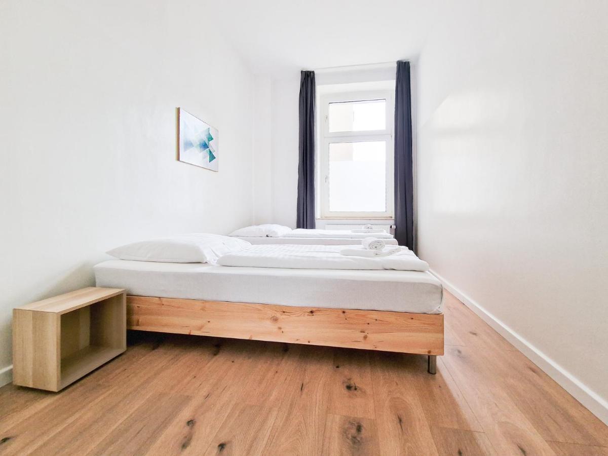 Raj Living - 1 Or 4 Room Apartments - 15 Min To Messe Dus - 10 Min Old Town Dus Dusseldorf Exterior photo