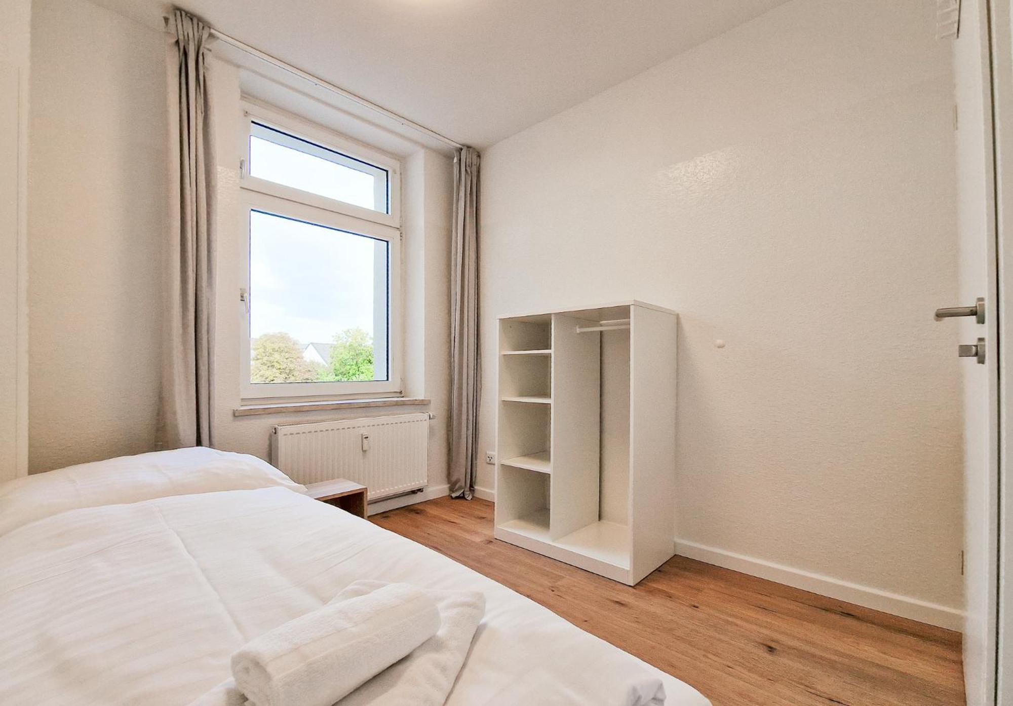 Raj Living - 1 Or 4 Room Apartments - 15 Min To Messe Dus - 10 Min Old Town Dus Dusseldorf Exterior photo